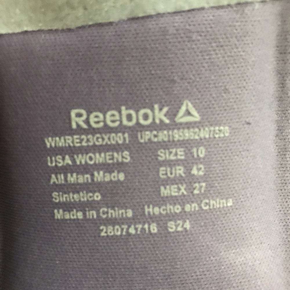 SOLD!!    Women’s Reebok Tye Dye Slides. Size 10. NWT! - Picture 4 of 4